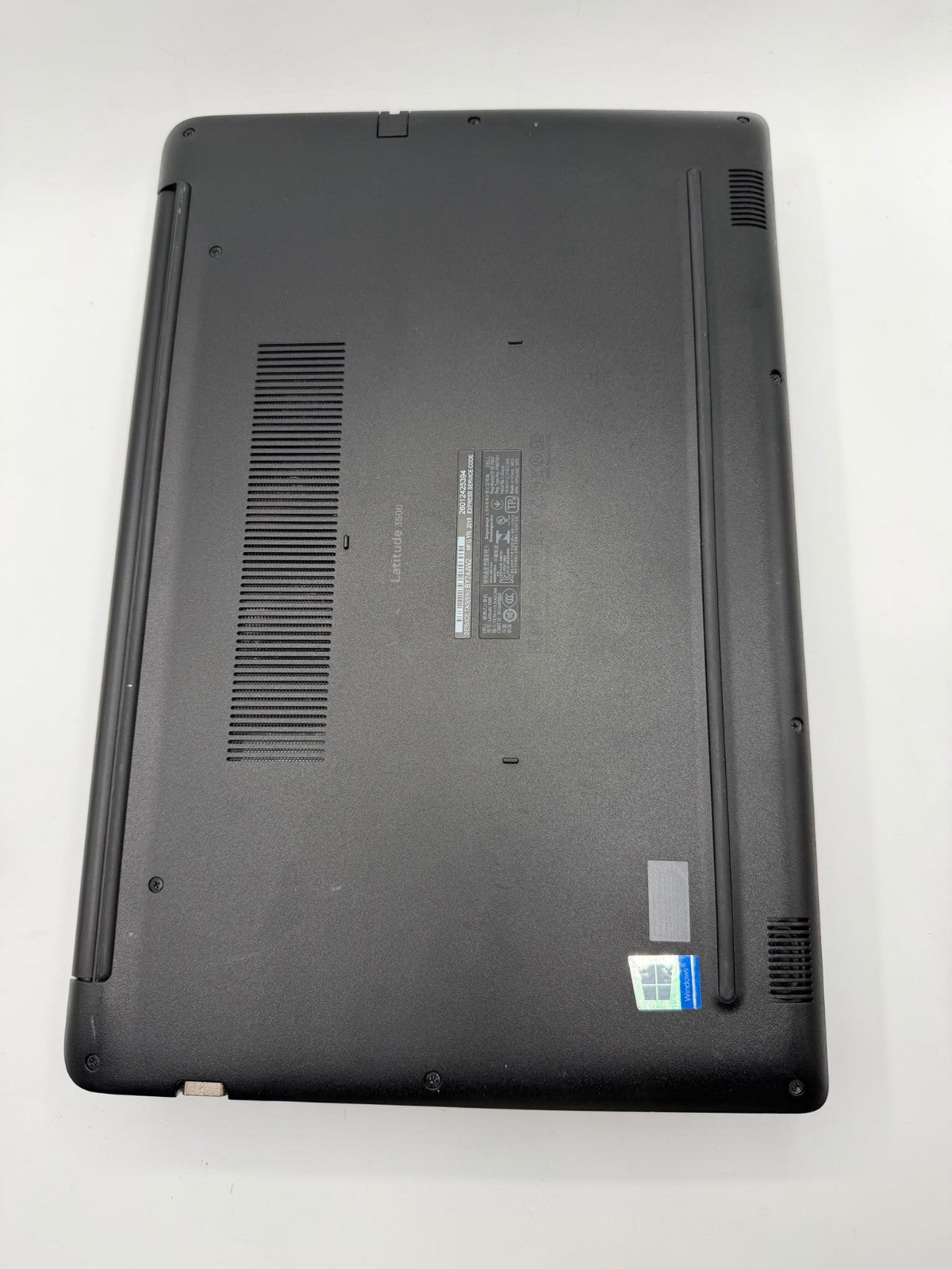 Dell Latitude 3500 i7-8565U 8Go 256Go SSD Tactile Win11 Pro Ref J2