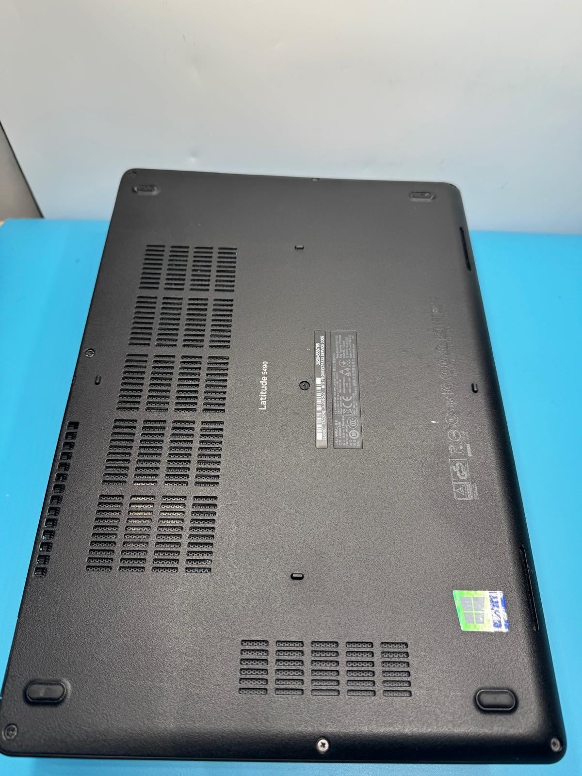 Dell Latitude 5490 – i5-7300U / 8Go RAM / 256Go SSD / Win11 Pro +Chargeur –RefD5