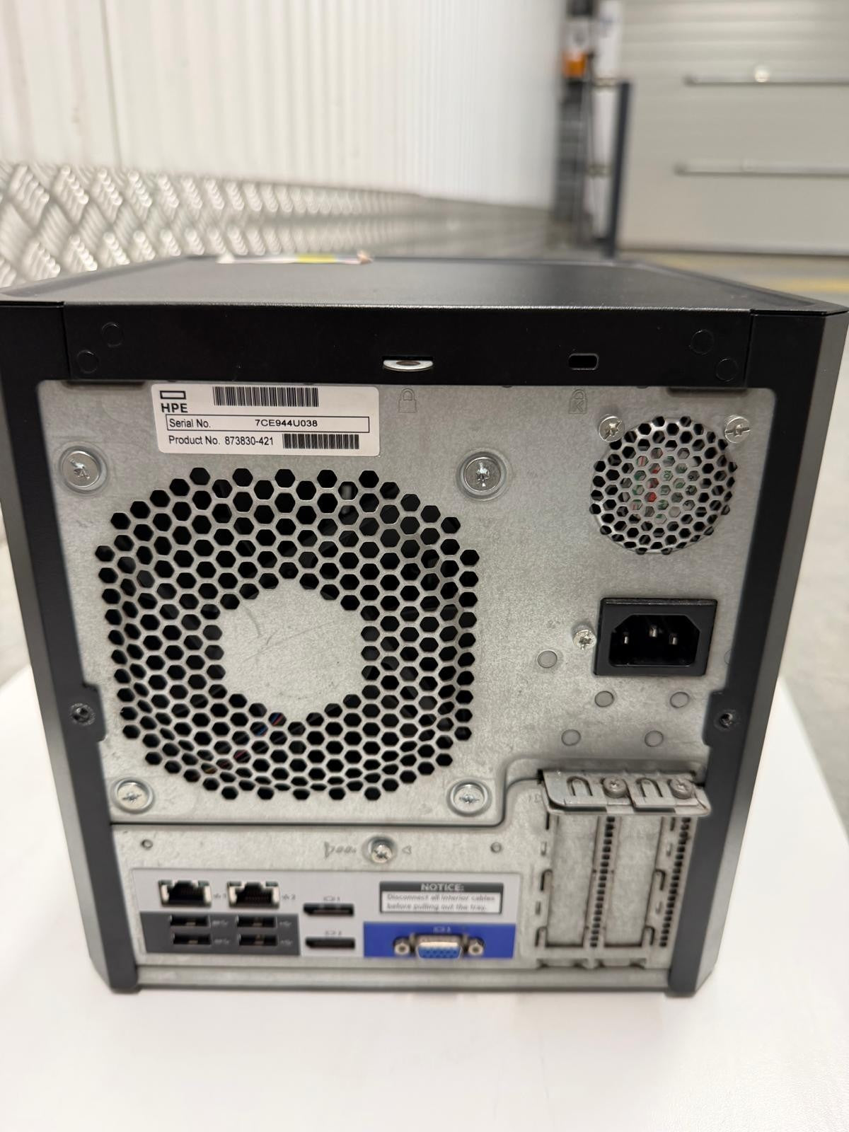 HPE ProLiant MicroServer Gen10 X3216 8Go – 8To (4x2To) – Serveur NAS