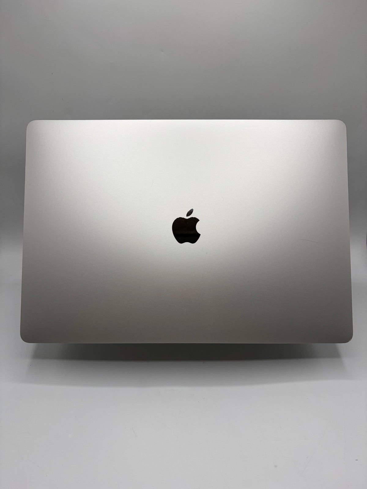Apple MacBook Pro 16" A2141 – i7-9750H / 16Go RAM / 512Go SSD – Ref M44b