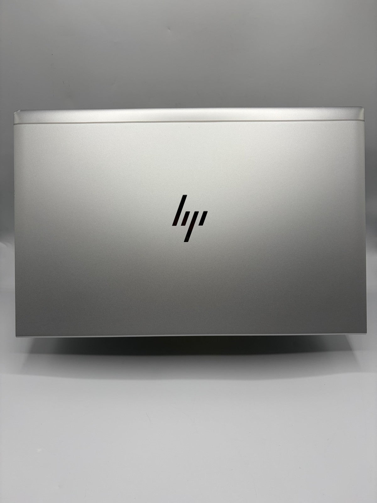 HP EliteBook 850 G8 – i7-1185G7 – 32Go RAM – SSD NVMe 512Go – 15,6" –  Ref. AT36
