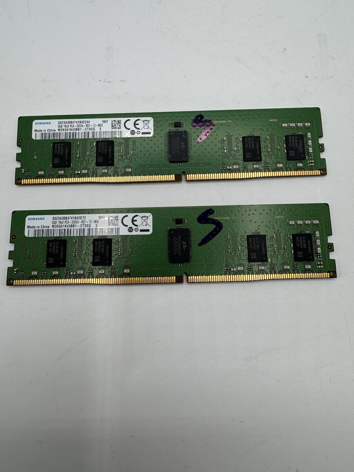 Lot 2x 8Go RAM DDR4 ECC 2666 MHz Samsung –total 16gb-Go Serveur Workstation