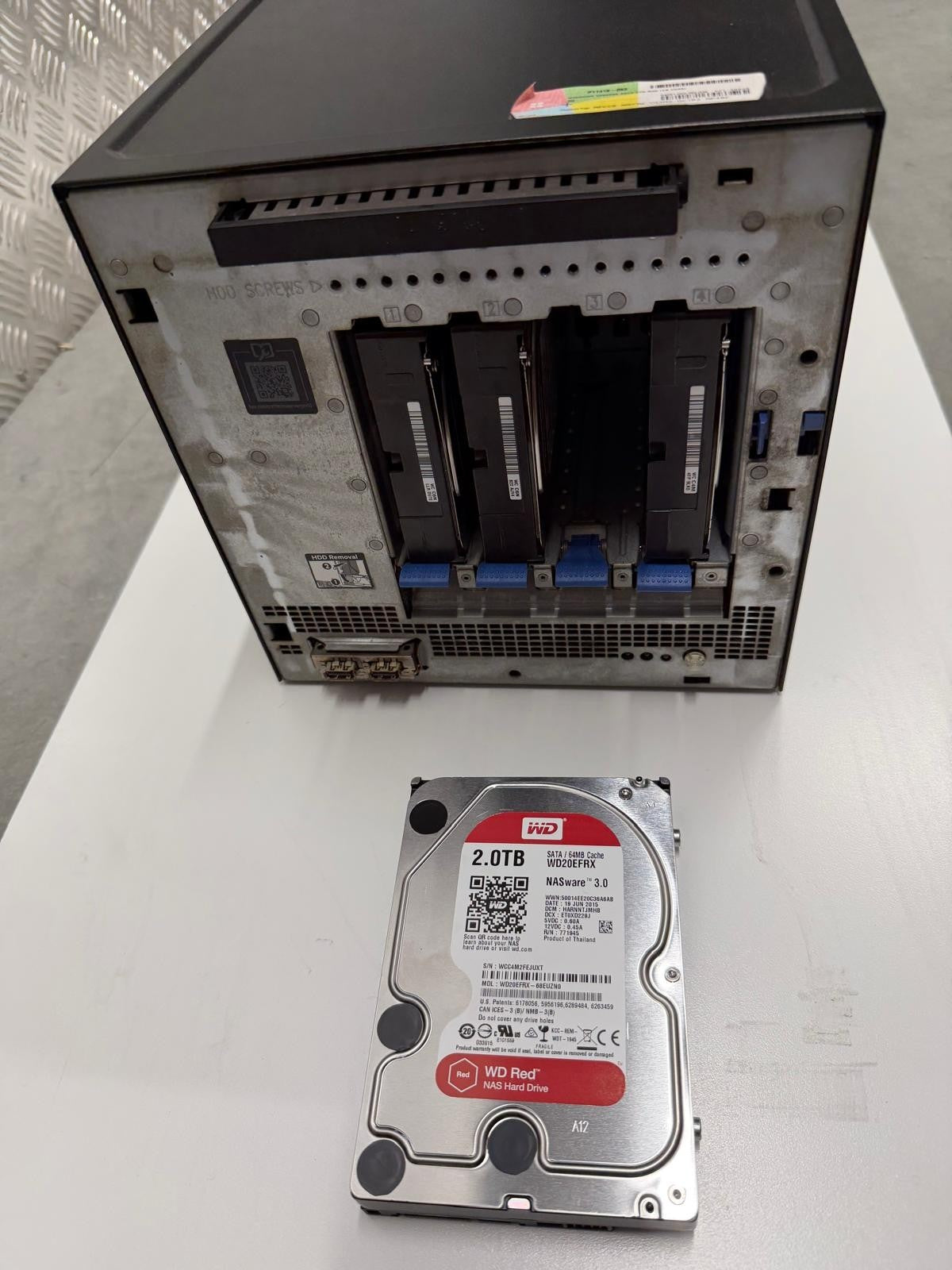 HPE ProLiant MicroServer Gen10 X3216 8Go – 8To (4x2To) – Serveur NAS