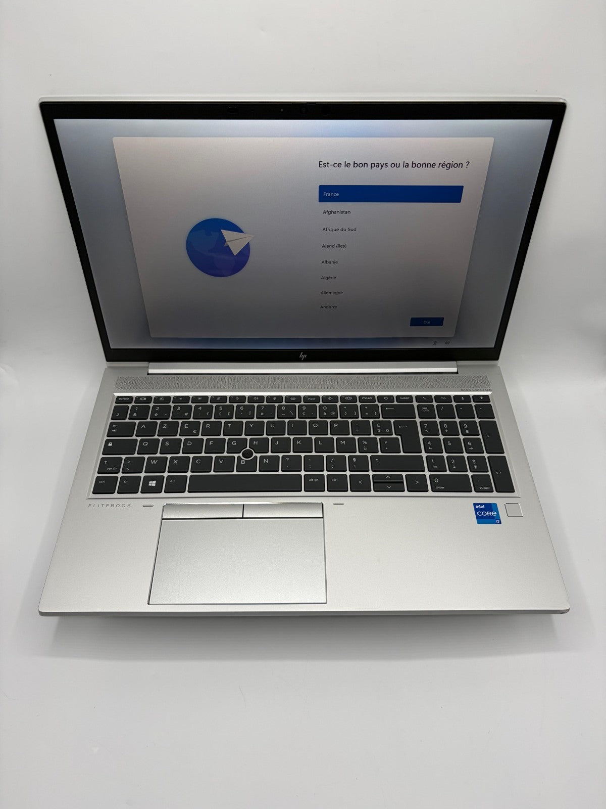 HP EliteBook 850 G8 – i7-1185G7 – 32Go RAM – SSD NVMe 512Go – 15,6" –  Ref. AT36