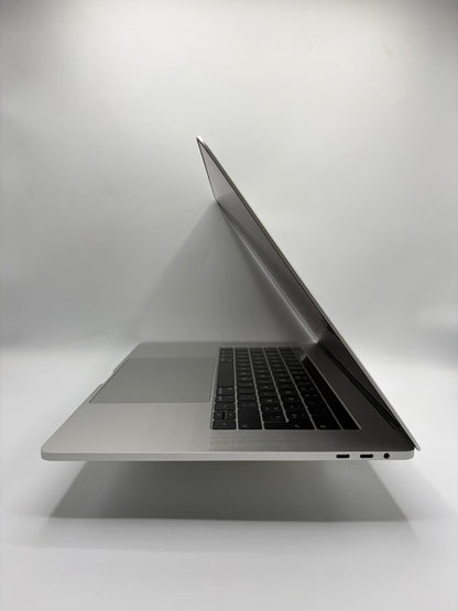 Apple MacBook Pro A1990 15,4" – i7-8850H – 16Go RAM – SSD 512Go – Réf. AT32