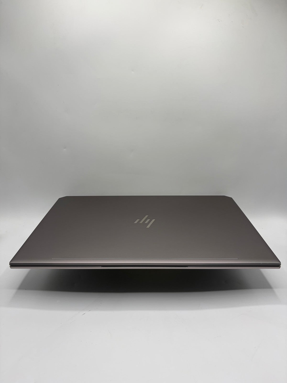 HP ZBook Studio G5 – i7-8750H / 16Go RAM / 512Go SSD / Quadro P1000 / WiN11 M56