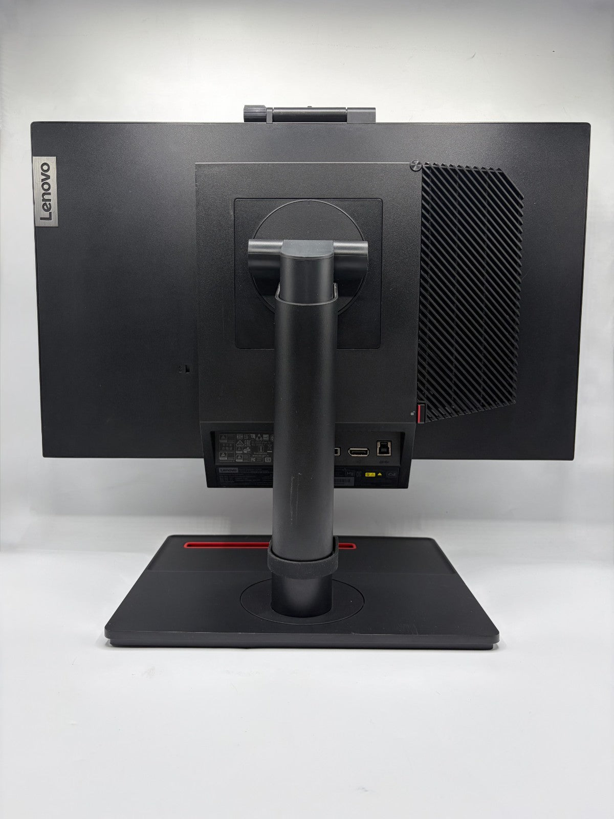 Lenovo ThinkCentre M80Q Tiny-in-One 22 i5-10500T 16Go SSD 512Go WIN 11 S12