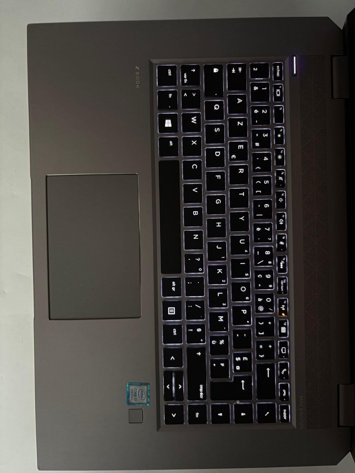 HP ZBook Studio G5 – i7-8750H / 16Go RAM / 512Go SSD / Quadro P1000 / WiN11 M56