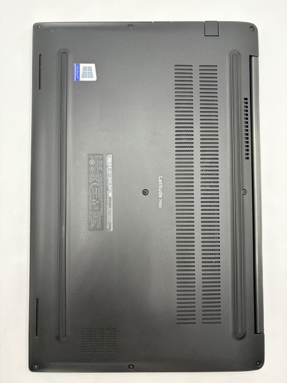 Dell Latitude 7490 – i5-8250U – 8Go RAM – SSD SATA 256Go – 14" – Réf.  AT44