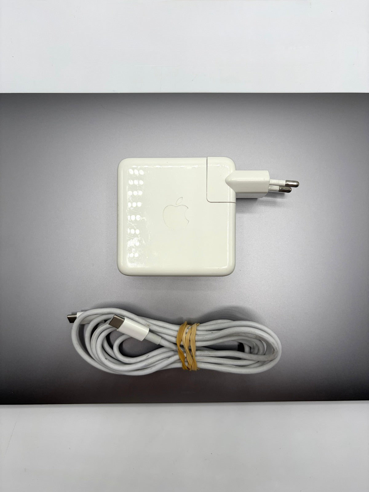 Apple MacBook Pro A2289 13,3" i5-8257U 8Go 256Go SSD QWERTY Italien – Réf AT35