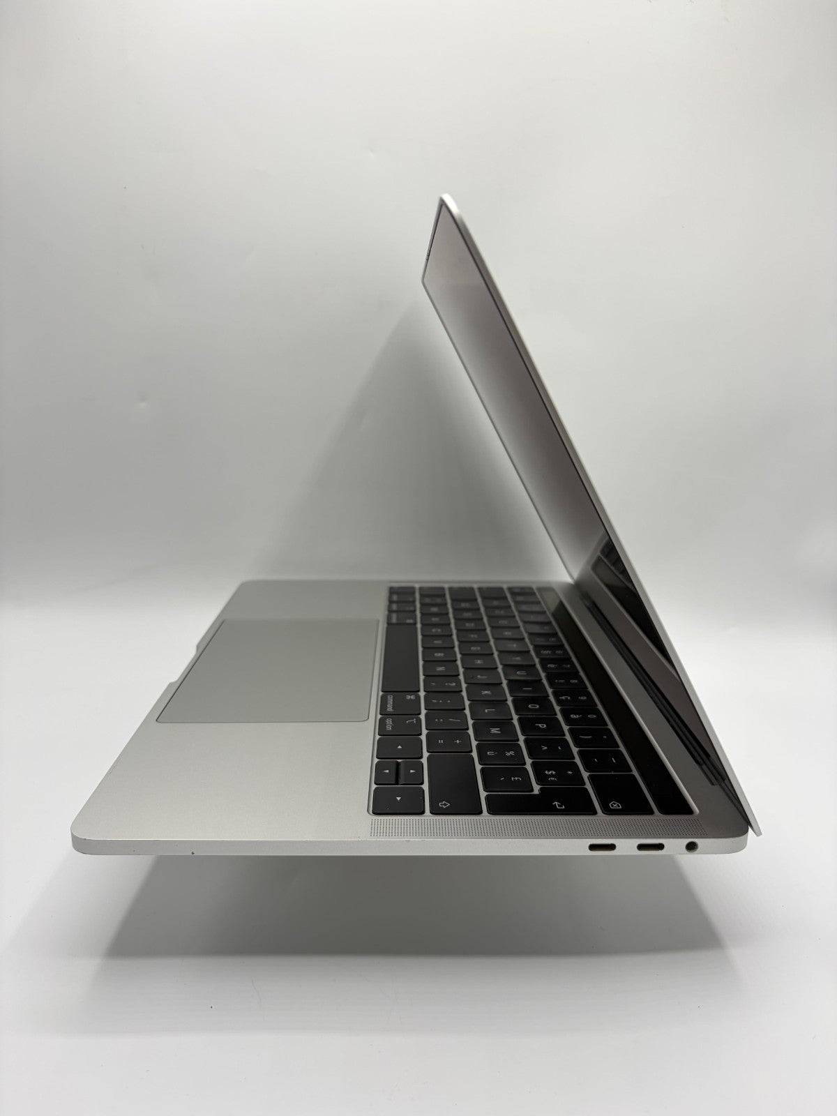 Apple MacBook Pro A1989 i7-8559U 16Go 512Go SSD 13,3" macOS Sequoia – Réf AT31