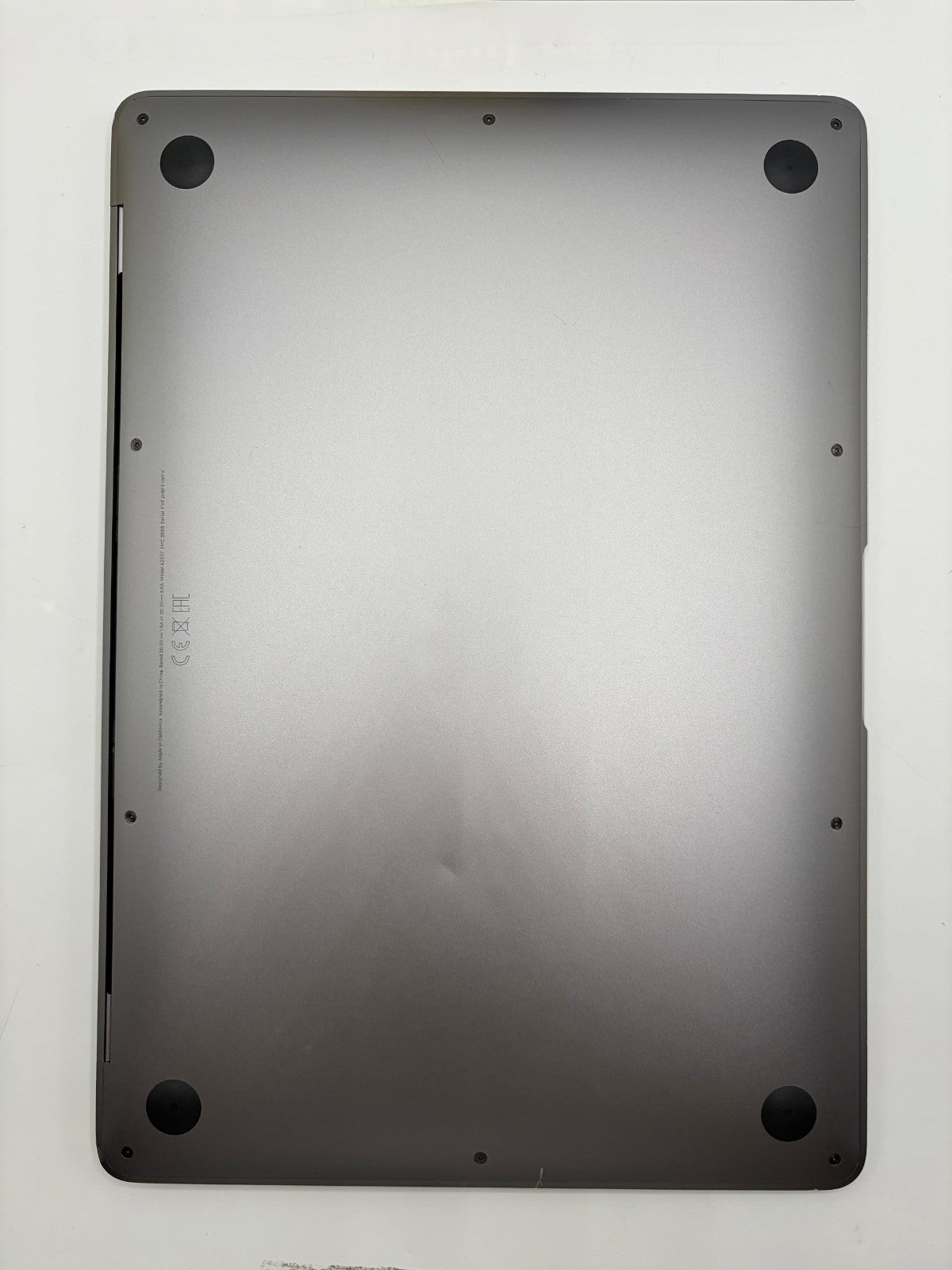 Apple MacBook Air A2337 M1 8-Core 8Go 256Go SSD 13,3" macOS Ventura – Réf AT36