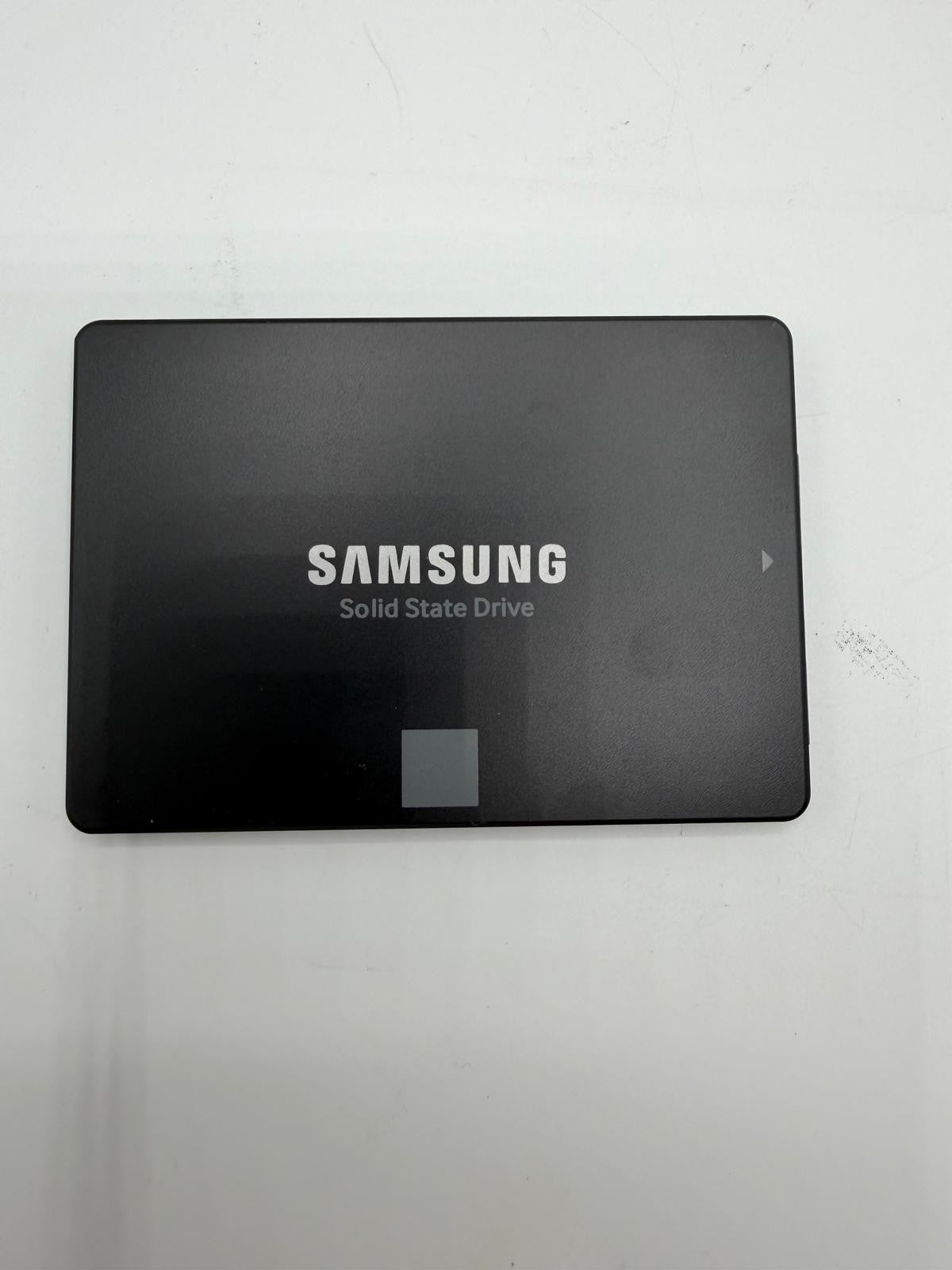 SSD SATA 2.5 1To Samsung 860 EVO 860 QVO 870 QVO Crucial BX500 - Au choix