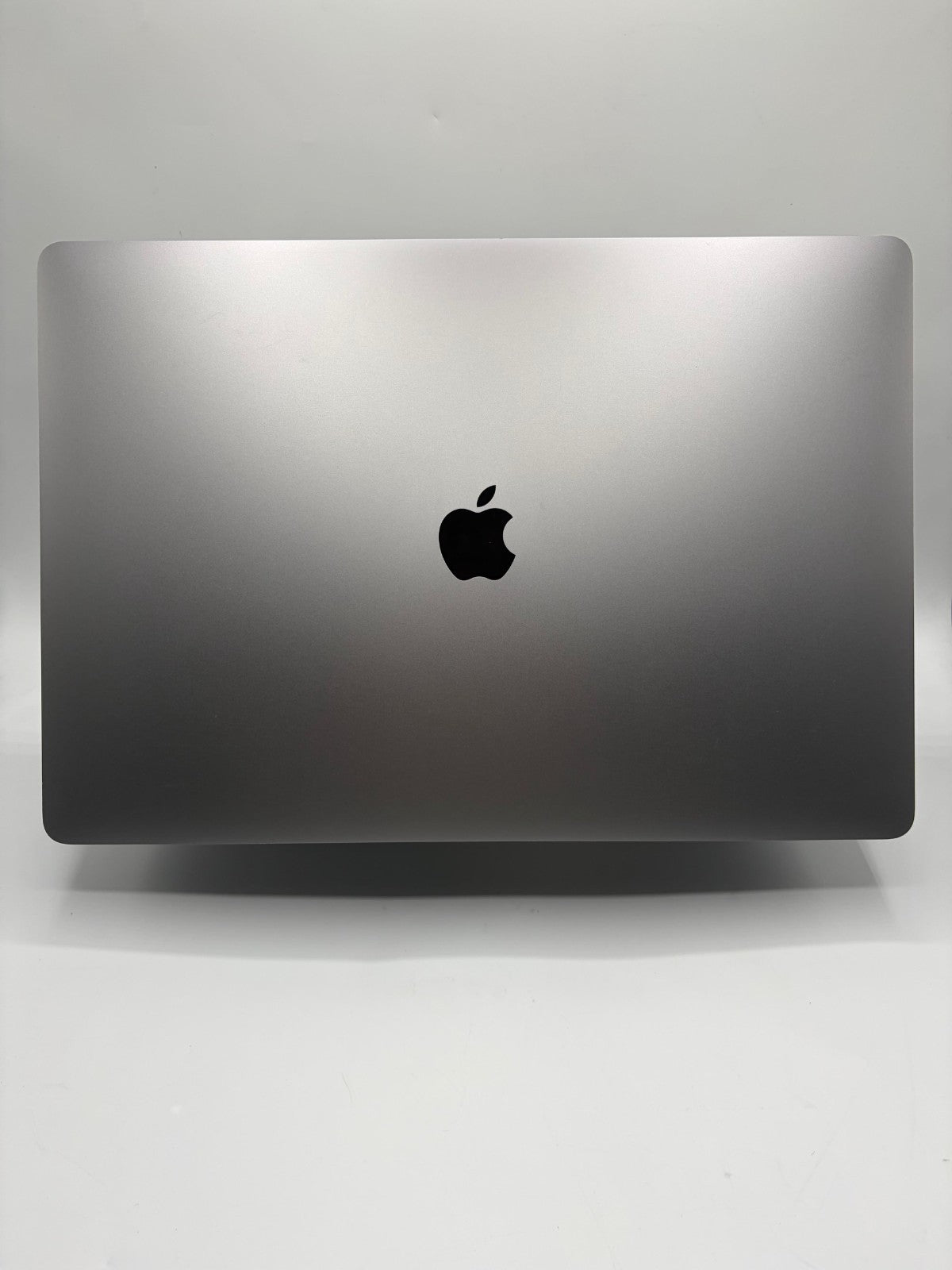 Apple MacBook Pro 16" A2141 – i9-9880H / 16Go RAM/ 1To SSD/Radeon Pro 5500M-M32