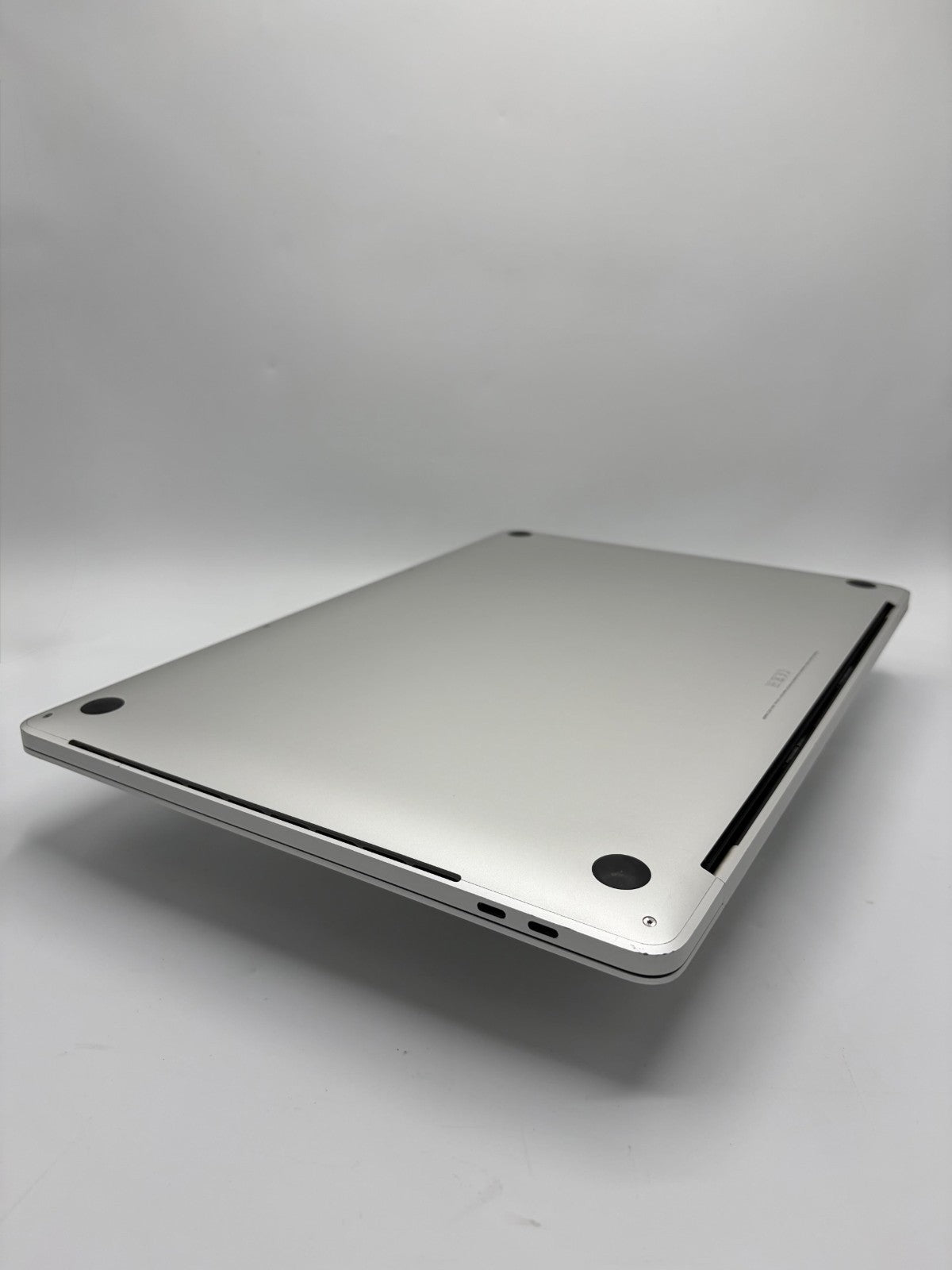 Apple MacBook Pro 16" A2141 – i7-9750H / 16Go RAM / 512Go SSD – macOS Tahoe –M44