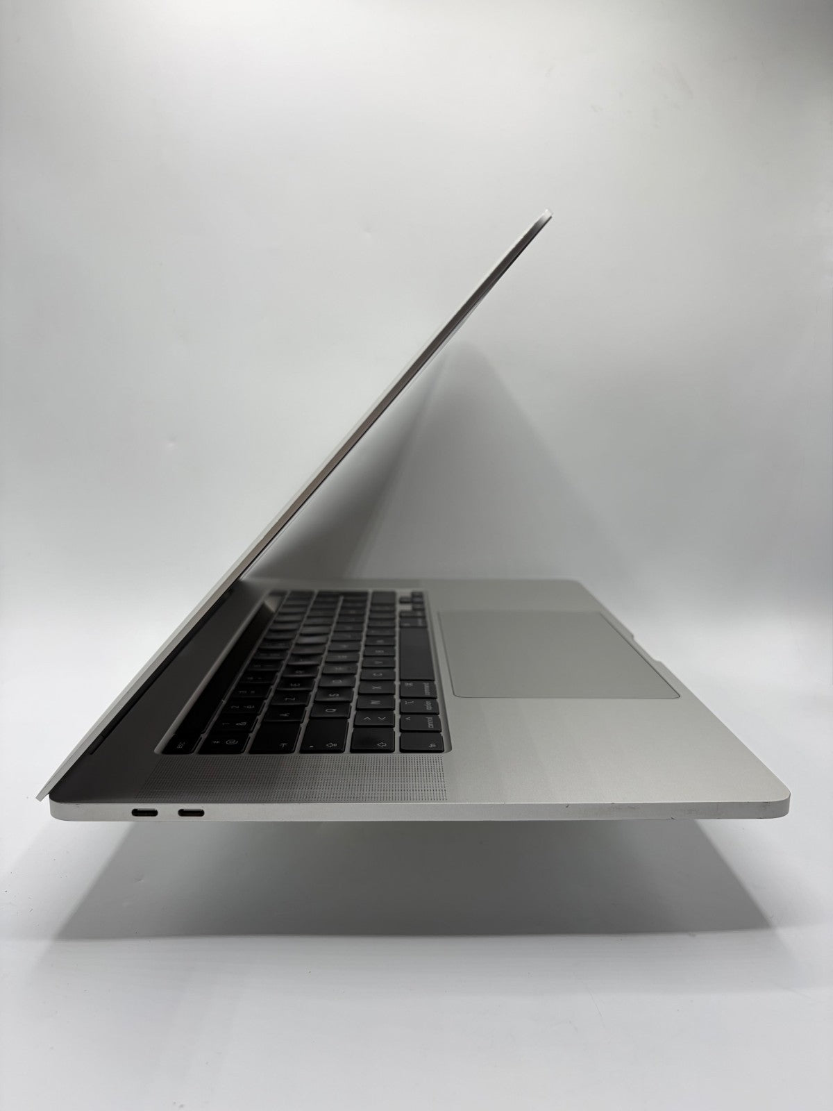 Apple MacBook Pro 16" A2141 – i7-9750H / 16Go RAM / 512Go SSD – macOS Tahoe M44a