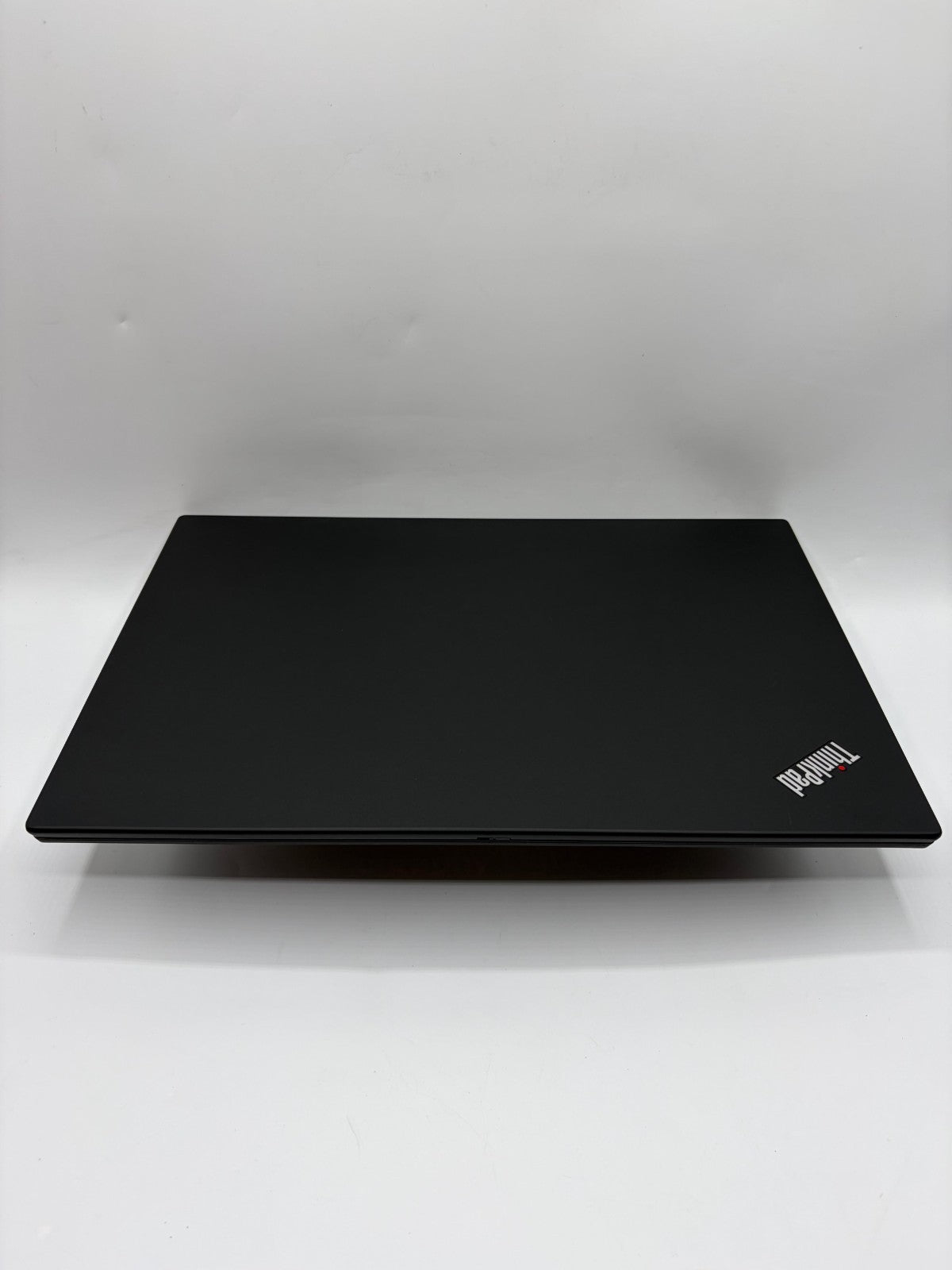 Lenovo ThinkPad P14s Gen 2A AMD Ryzen 7 PRO 5850U 16Go 512Go SSD 14" – Réf AT27