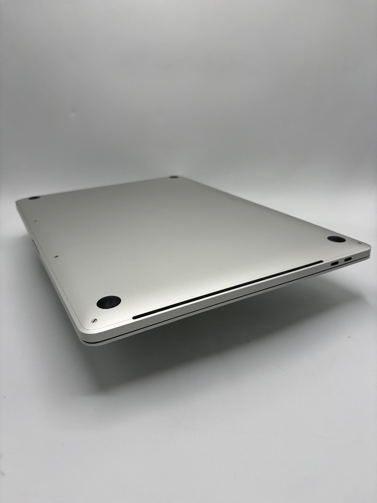 Apple MacBook Pro 16 A2141 i7-9750H 16Go 512Go SSD macOS Sequoia M43