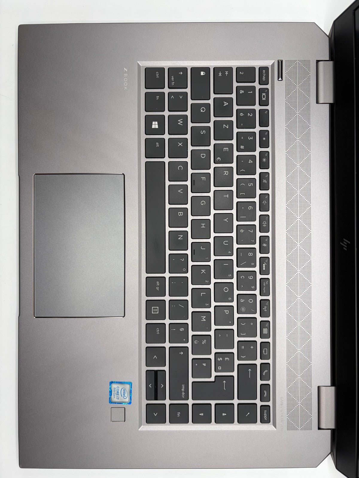 HP ZBook Studio G5 – i7-8750H / 16Go RAM / 512Go SSD / Quadro P1000 / WiN11 M56