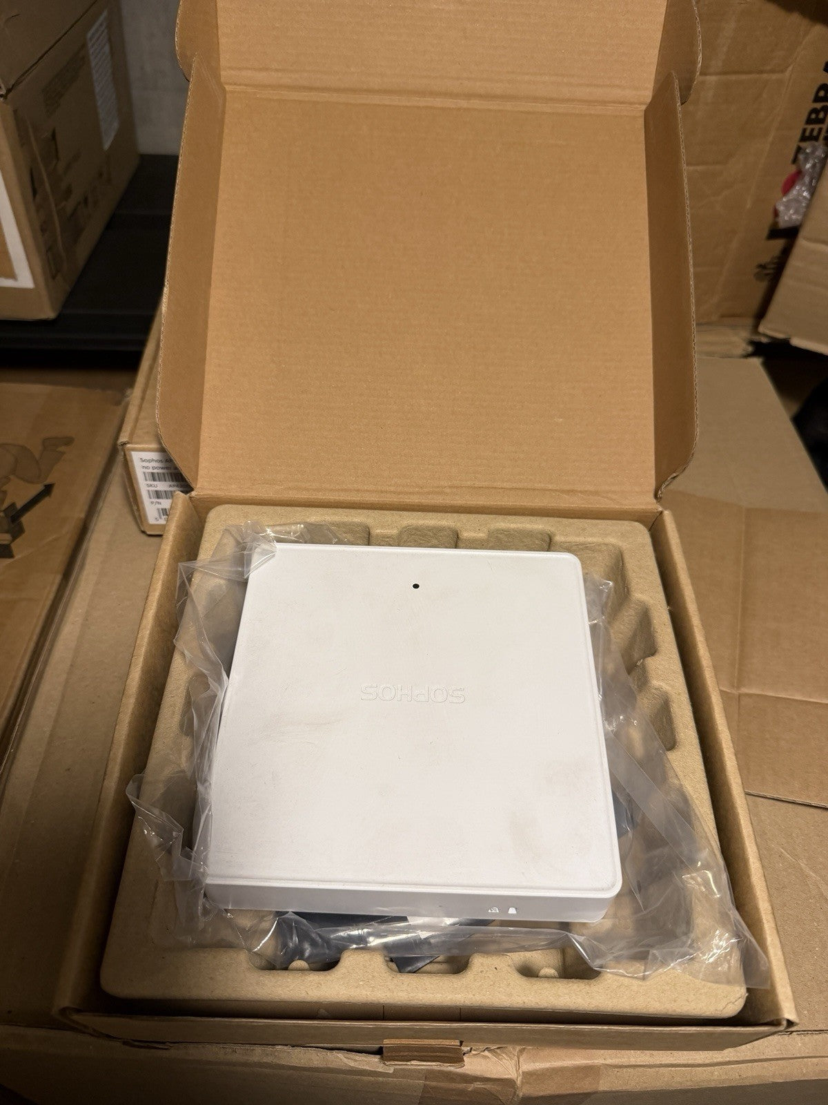 Point d'accès sans fil SOPHOS APX-320 802.11ac Wi-Fi - d occasion
