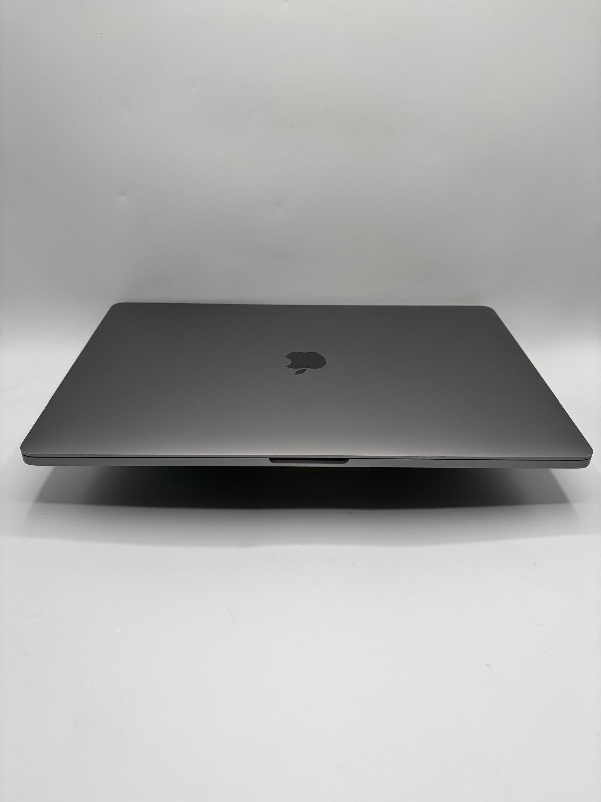 Apple MacBook Pro 16" A2141 – i9-9880H / 16Go RAM/ 1To SSD/Radeon Pro 5500M-M32