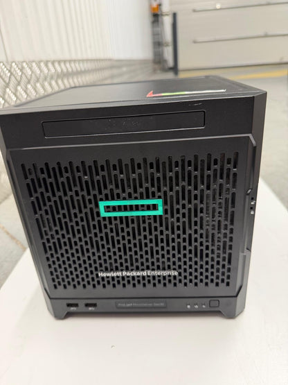 HPE ProLiant MicroServer Gen10 X3216 8Go – 8To (4x2To) – Serveur NAS