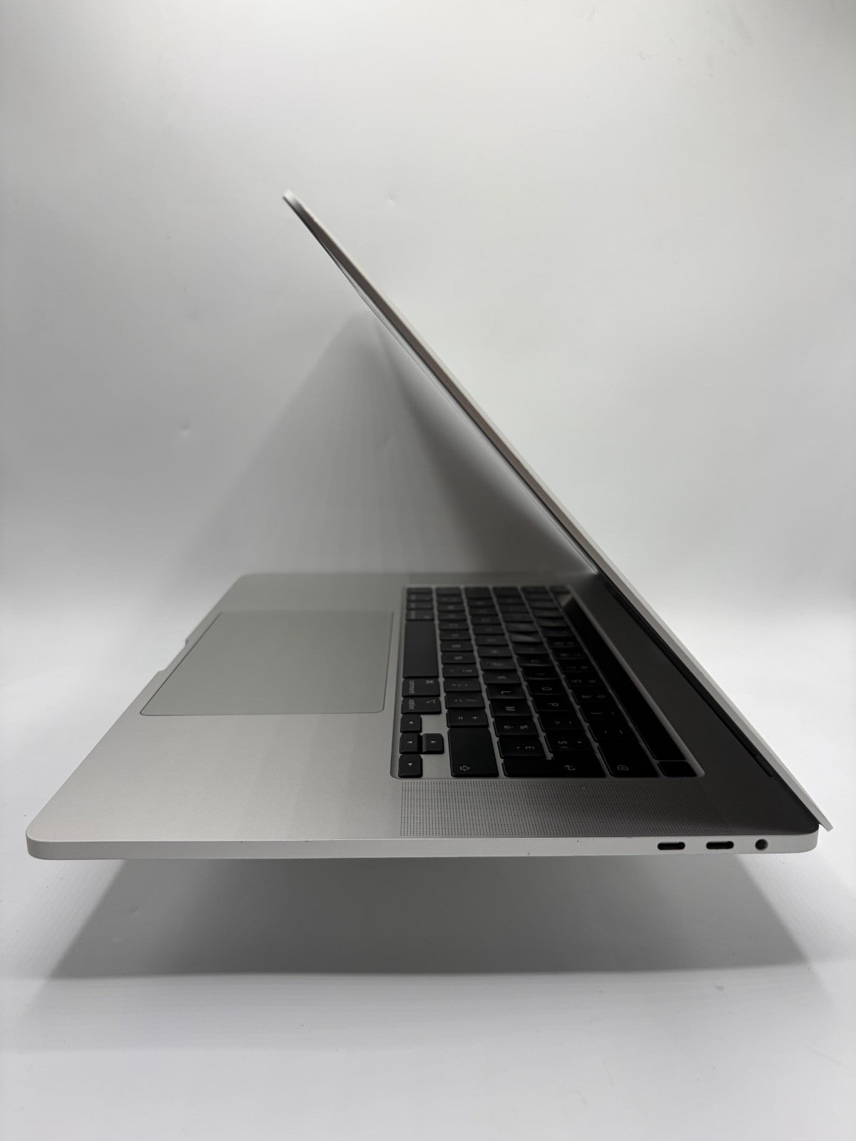 Apple MacBook Pro 16" A2141 – i7-9750H / 16Go RAM / 512Go SSD – macOS Tahoe M44a