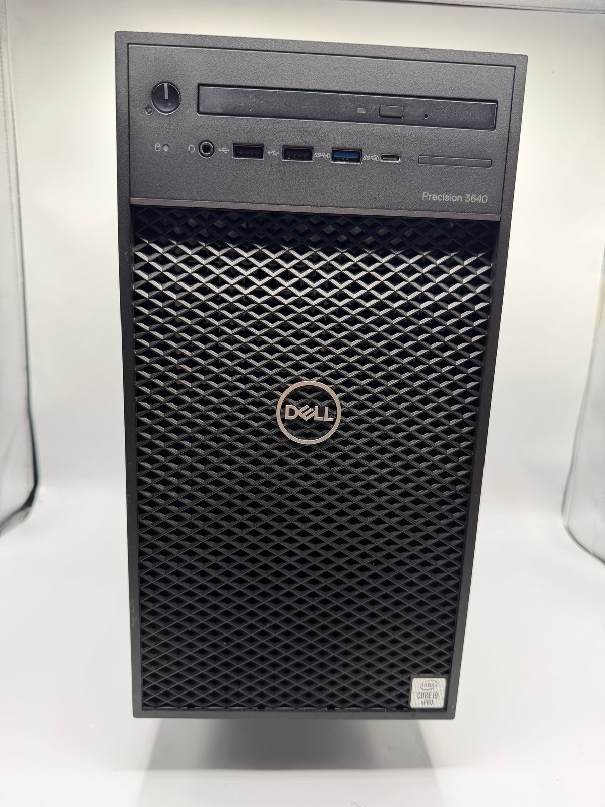 Dell Precision 3640 i9 vPro 10e Gen 32Go SSD 512Go Quadro P2200 WIN 11 PRO S94