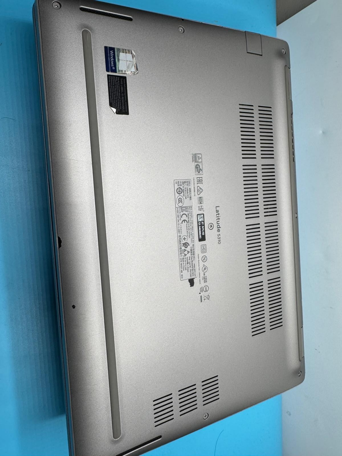 Dell Latitude 5310 i5 10e Gen 8Go 256Go SSD 13,3" FHD AZERTY Win11 Pro REF11C
