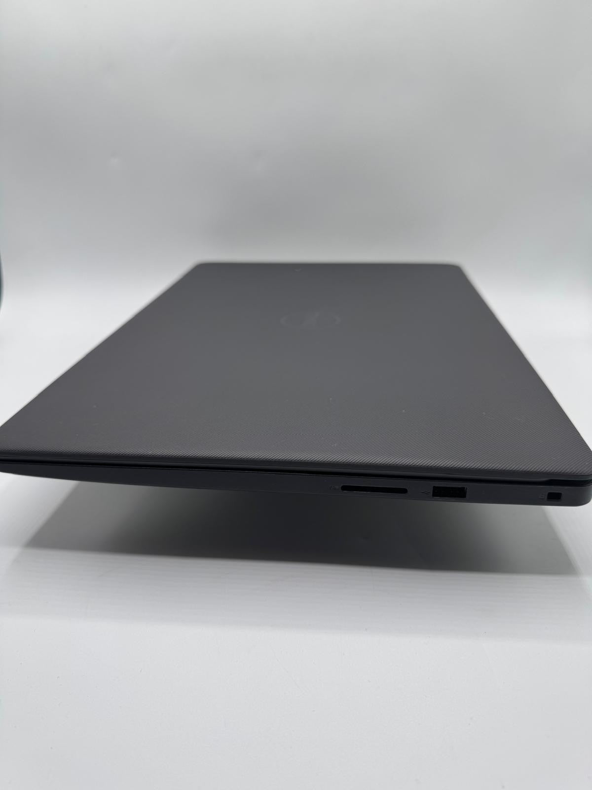 Dell Vostro 3500 i5-1135G7 8Go RAM 256Go SSD 15,6" Win11 Pro Batterie 75% ref M6