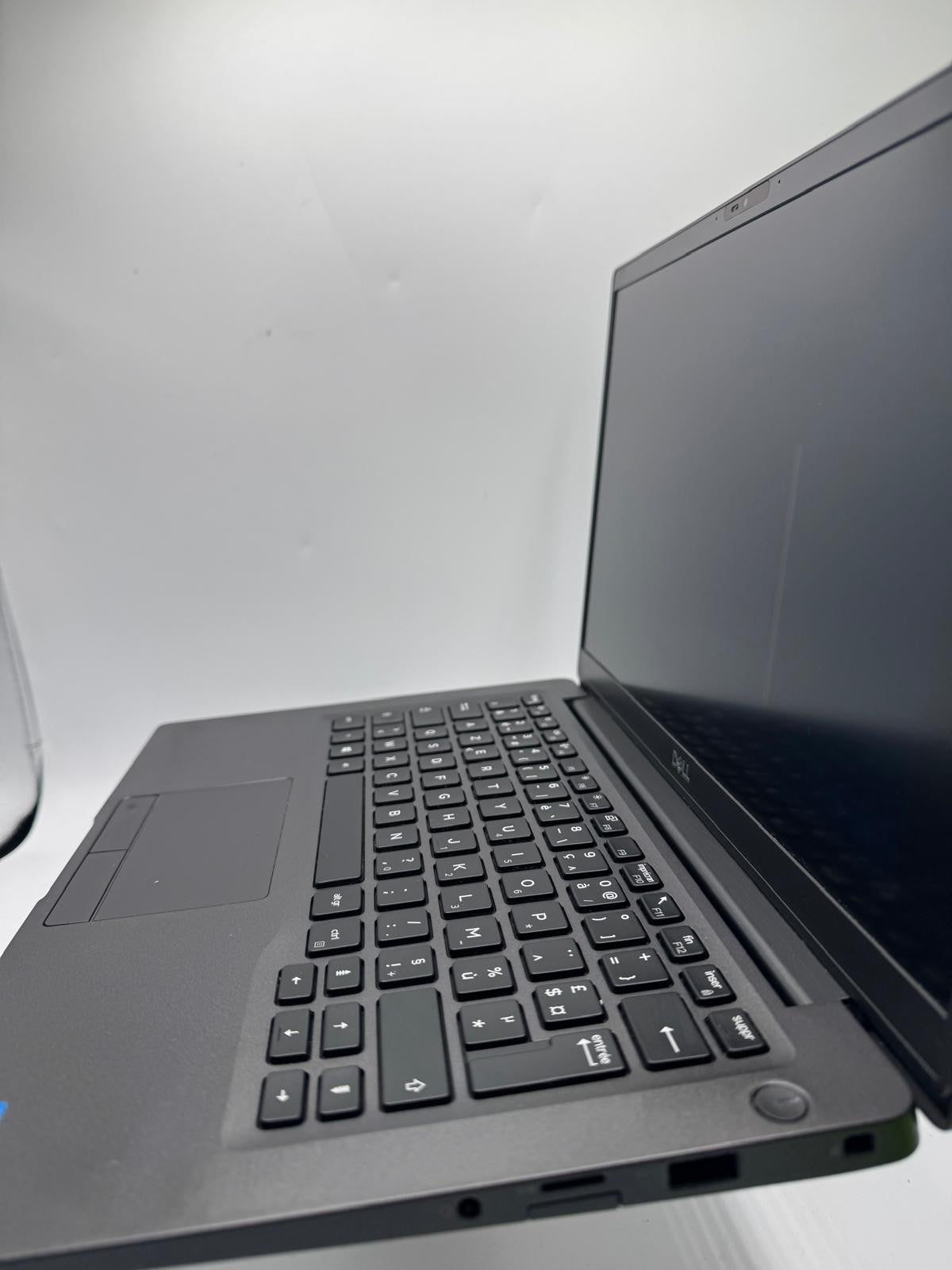 Dell Latitude 7400 – Intel Core i7-8665U – 16 Go RAM –256 Go NVMe –WIN11-REF 20