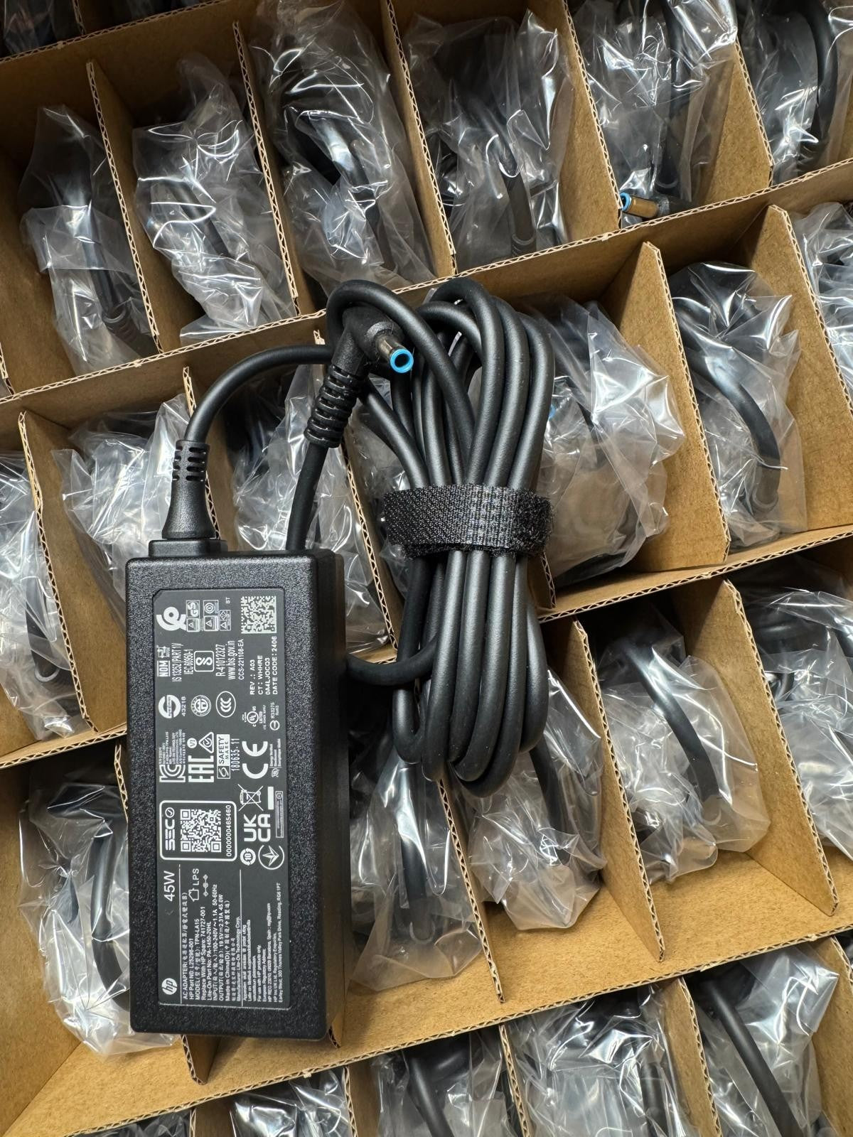 Chargeur HP Original 45W – 19.5V / 2.31A-Connecteur 4.5x3.0mm Bleu–neuf +cable