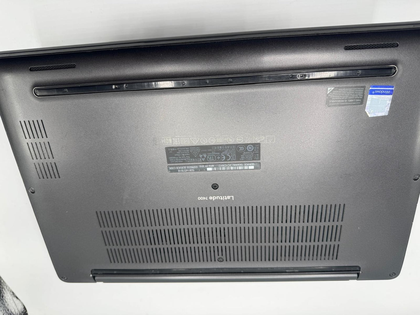 Dell Latitude 7400 – Intel Core i7-8665U – 16 Go RAM –256 Go NVMe –WIN11-REF 20