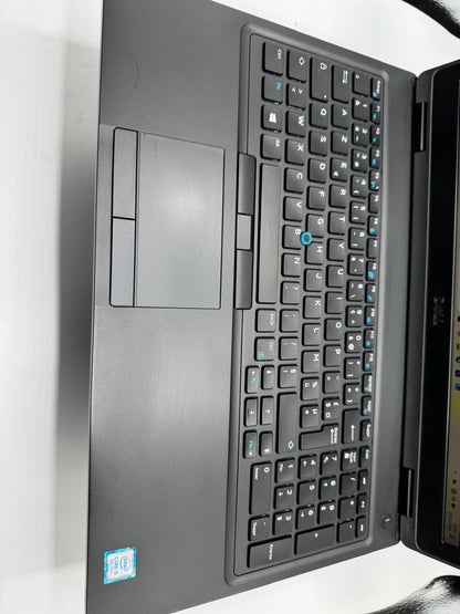 Dell Latitude 5590 – i5-8350U – 16 Go RAM – 256 Go SSD – 15,6"– Bat 6% Ref D28